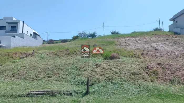 Terreno Padrão em Condomínio em São José dos Campos