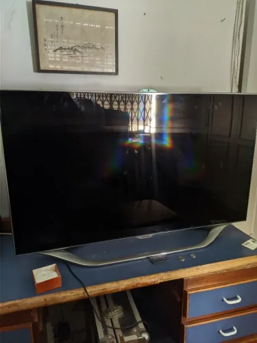 Samsung UN46ES8000G 46" + 4 Óculos 3D Originais - Para Peças ou Reparo