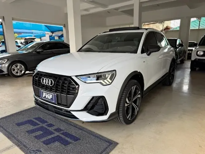 Audi Q3 Perf. Black 2.0 TFSI Tiptr. Quattro 2024