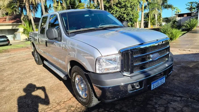Ford F-250 XLT 4.2 180cv CD TB Diesel 2004