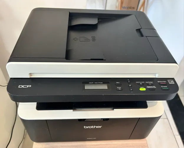 Impressora Multifuncional Laser Brother DCP-1617NW Monocromática Wi-Fi e Rede