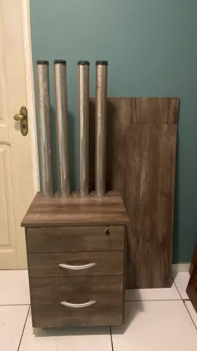 Mesa de escritório desmontável