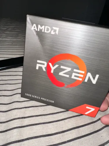 Processador AMD Ryzen 5 4600G (Com Vídeo Integrado Radeon Vega 7) - Excelente Estado