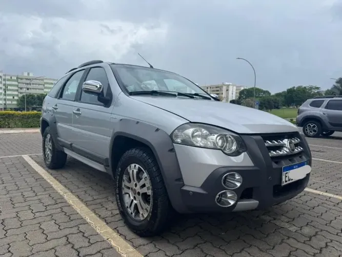 Fiat Palio Week.adv.lock.dualogic 1.8 Flex 2010