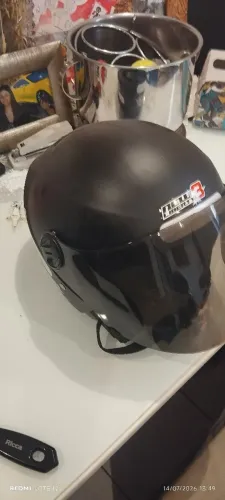 Capacete