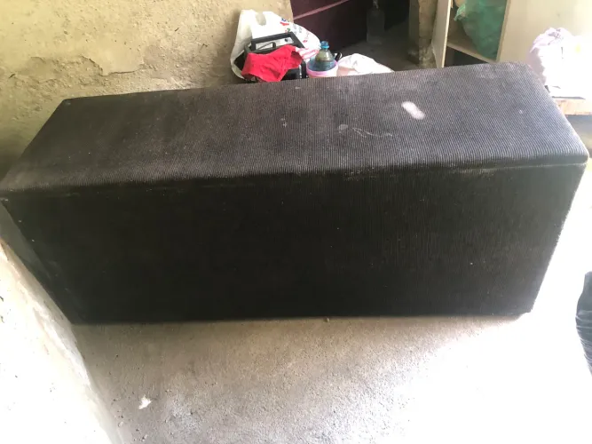 Vendo um puf grande do tamanho da cama de casal 150
