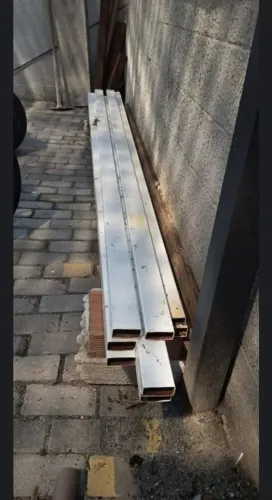 Vendo ferragens para telhado ou estruturas metalicas