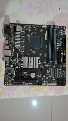 Placa-Mãe Gigabyte AM3 / AM3+