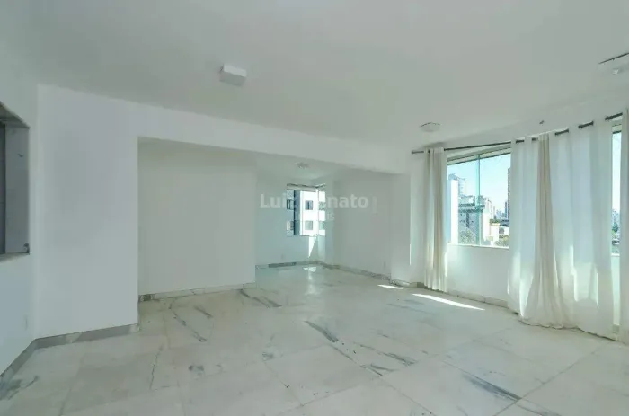 Apartamento à venda no bairro Cruzeiro