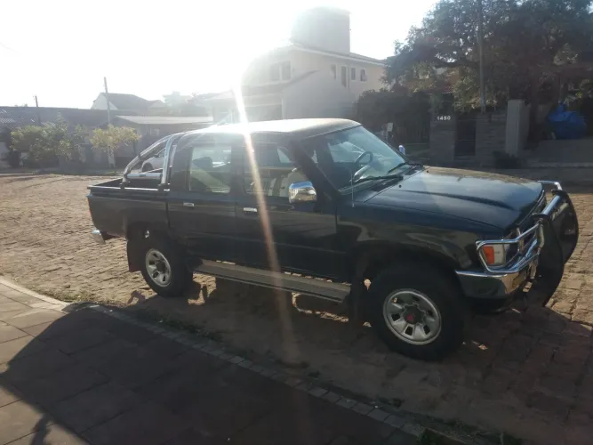Toyota Hilux CD SR5 4X4 2.8 Diesel 2001