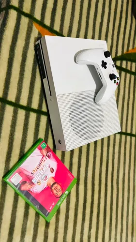 Vendo Xbox one S