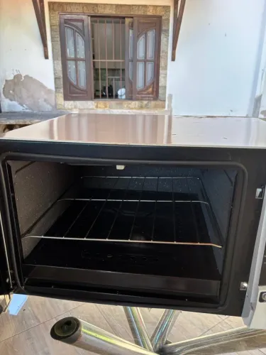 Forno Elétrico Fischer Gourmet Grill de Bancada 44 Litros, branco e 127 V. 