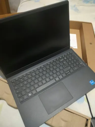 Notebook Dell Inspiron 15 3520 core i5 13g tela 120hz