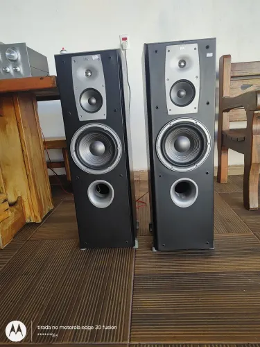 Par de caixas torres jbl N38 ll