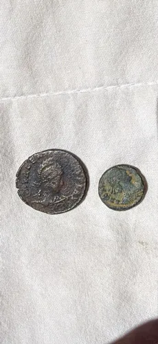 vendo 2 moedas romanas