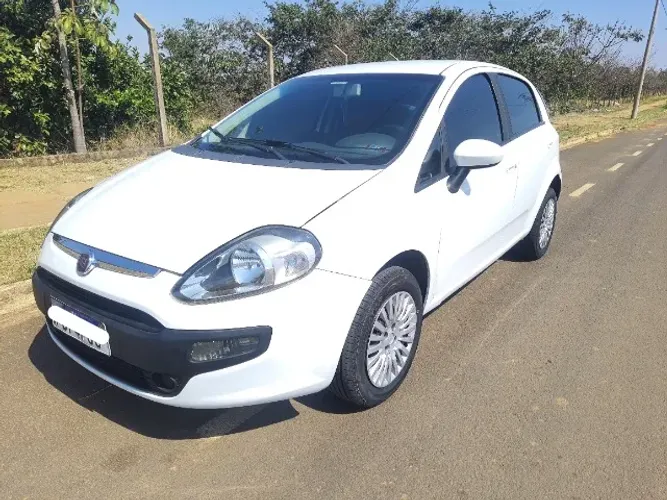Fiat Punto Attractive 1.4 Fire Flex 8V 5P 2013