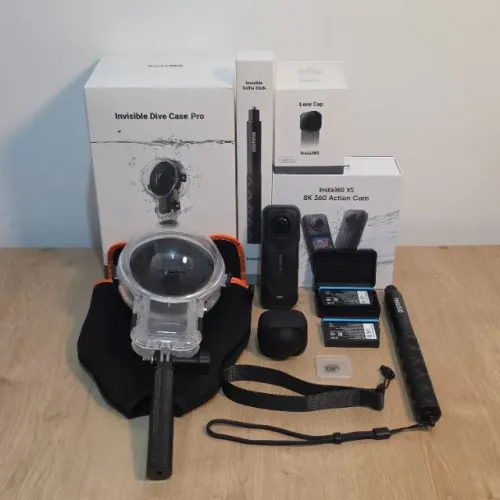 Câmera Insta360 X5 + Invisible Dive Case Pro + Acessórios - Praticamente Nova