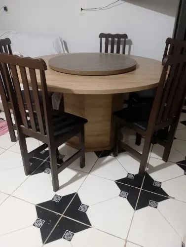 Mesa 6 cadeiras