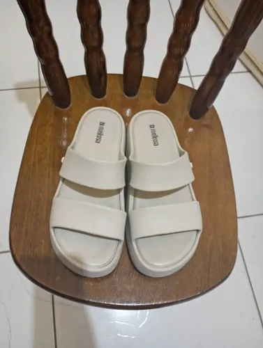Vendo sandália melissa original 38