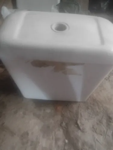 Vende se está caixa acoplada pra vaso 