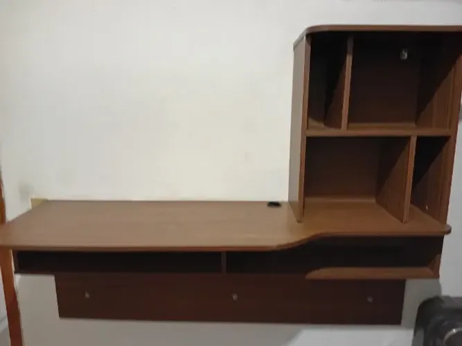 Rack suspenso para TV