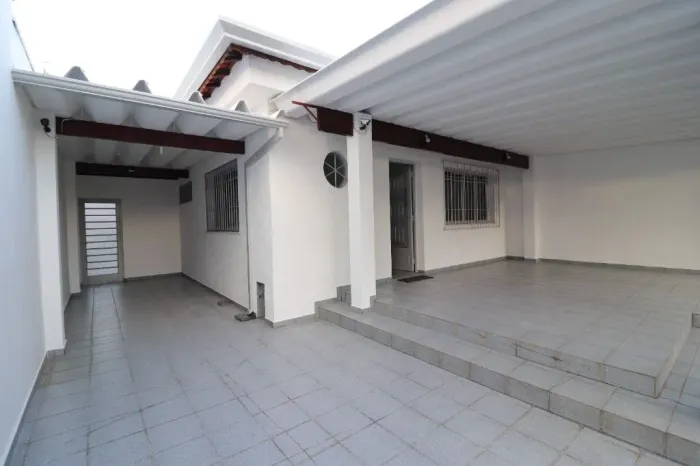 Casa térrea à venda, 204 m² por R$ 650.000 - Vila Lavínia - Mogi das Cruzes/SP