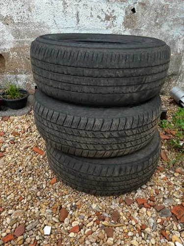 Pneus meia vida. Bridgestone dueller ht. 265/60 R18