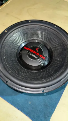 Subwoofer Bomber Upgrade 12 375w Rms Série Especial