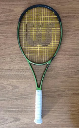 Raquete WILSON BLADE 98 V8 L3