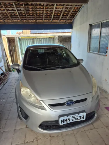Ford Fiesta SE 1.6 16V Flex 5P 2011