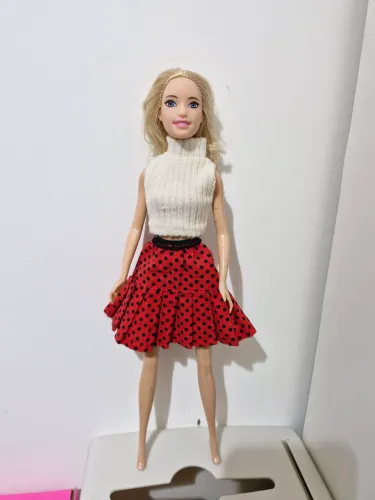 Barbie corpo genérico