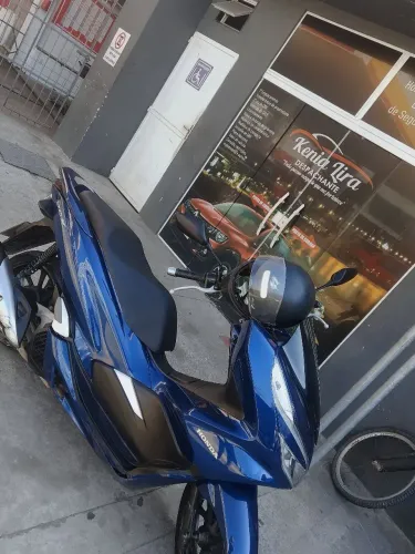 Vendo uma PCX Honda 150