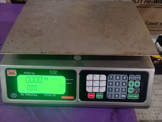 Vendo balança digital LCPR 40 usada 