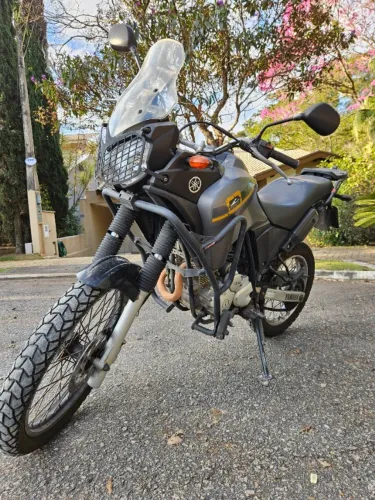 YAMAHA TÉNÉRÉ 250 - 2015/2015  Moto muito conservada, pronta para rodar.