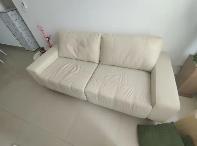 VENDO SOFÁ DE COURO LEGÍTIMO