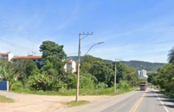 Terreno Comercial de 3.500,00 m² à Venda no Centro de Socorro-SP!