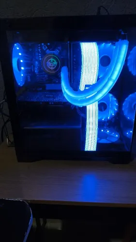 PC GAMER RYZEN5 5600GT RX6650XT 32GB RAM