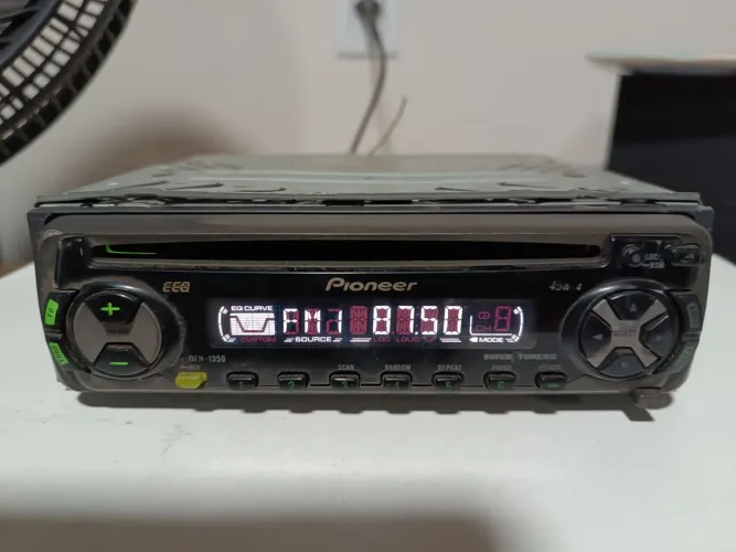 Rádio Pioneer deh 1350 está ligando NÃO SAÍ SOM