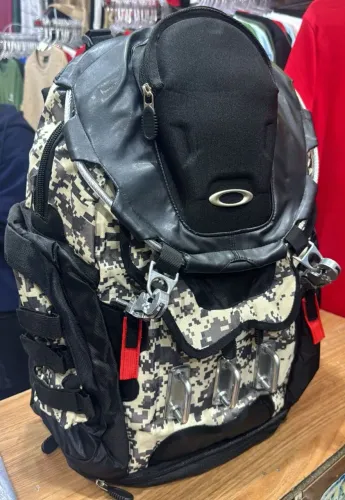 Mochila Oakley importada Premium nova 50L 