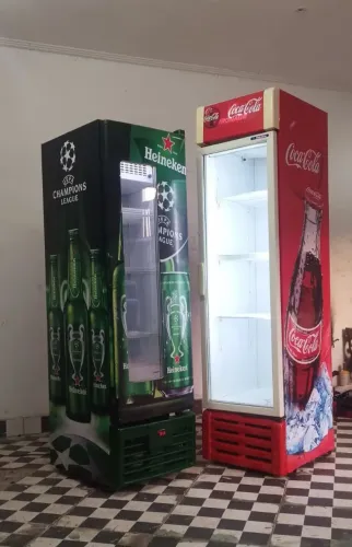 Expositora Coca Cola Slim e convencional e uma Cervejeira Heineken Porte grande ? ?