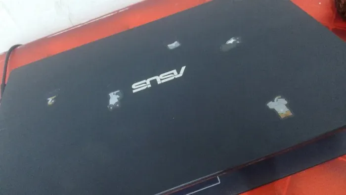 Notebook ASUS 2021 com defeito