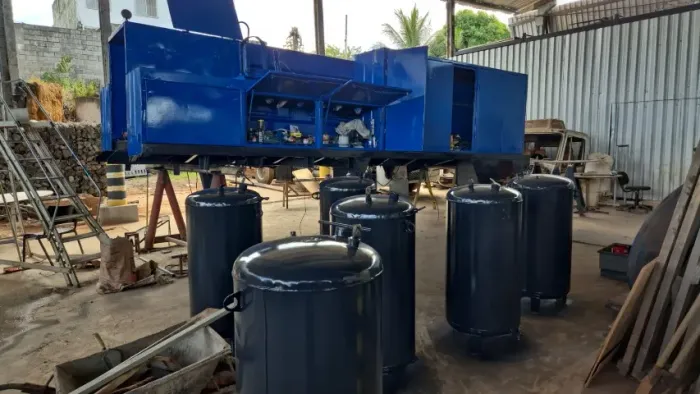 Comboio de lubrificação e abastecimento