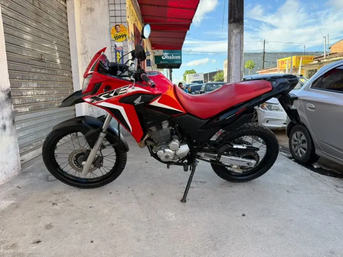 Xre 2023 único dono com 19 mil km rodados