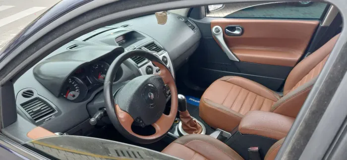 Renault Megane Sedan Dynamique Hi-flex 1.6 16V 2007
