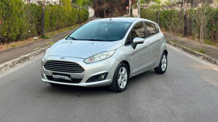 Ford Fiesta 1.6 16V Flex Mec. 5P 2015