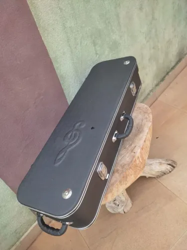 Vendo estojo para violino ?