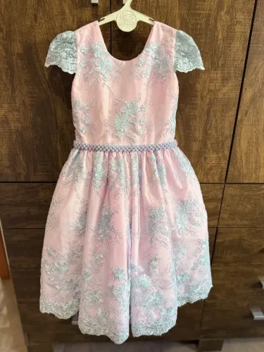 Vestida menina festa