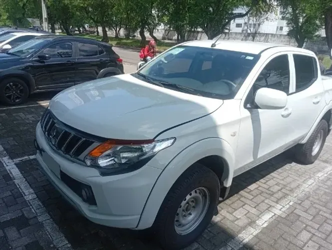 Mitsubishi L200 Triton Sport GLS 2.4 CD Diesel Aut. 2025