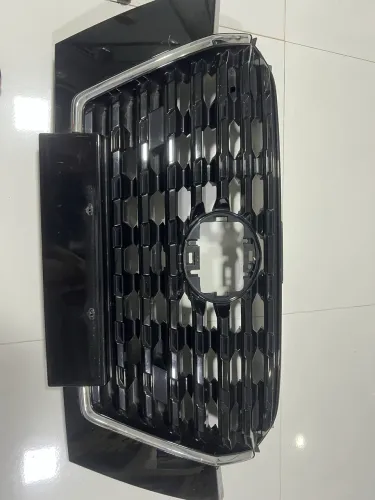 Grade frontal radiador Nissan Kiks Original do ano 21 a 25
