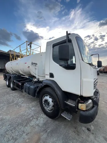 CAMINHÃO PIPA 20.000 lts